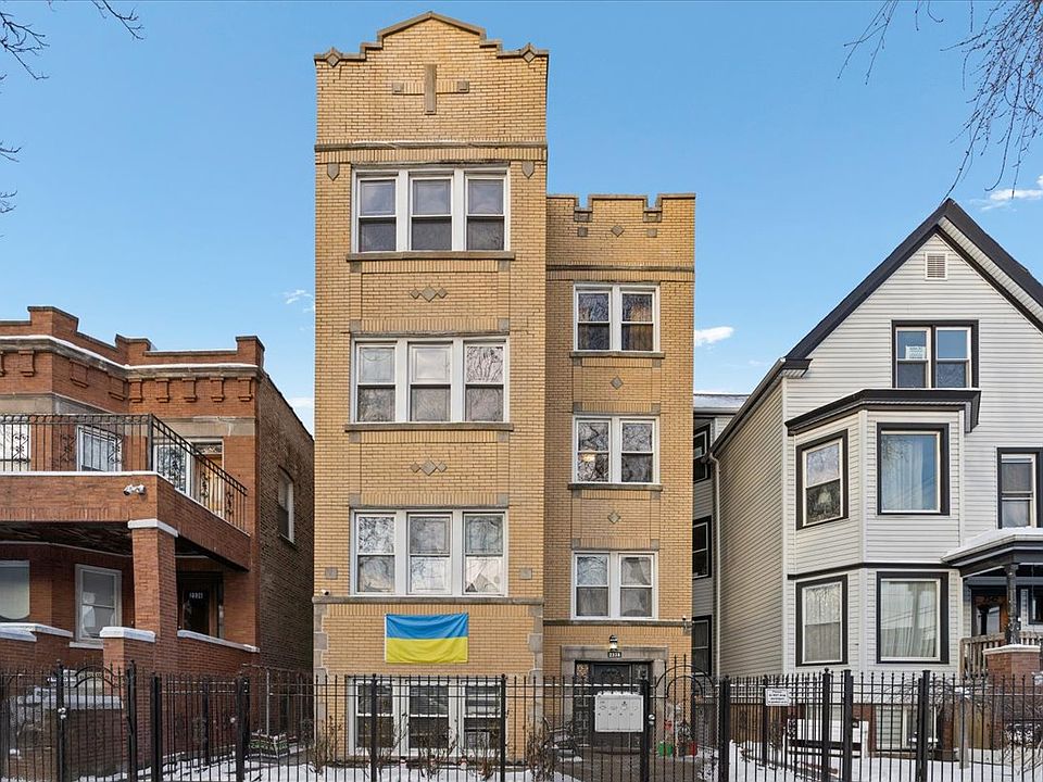 1st image of 2338 N Avers Ave APT 2