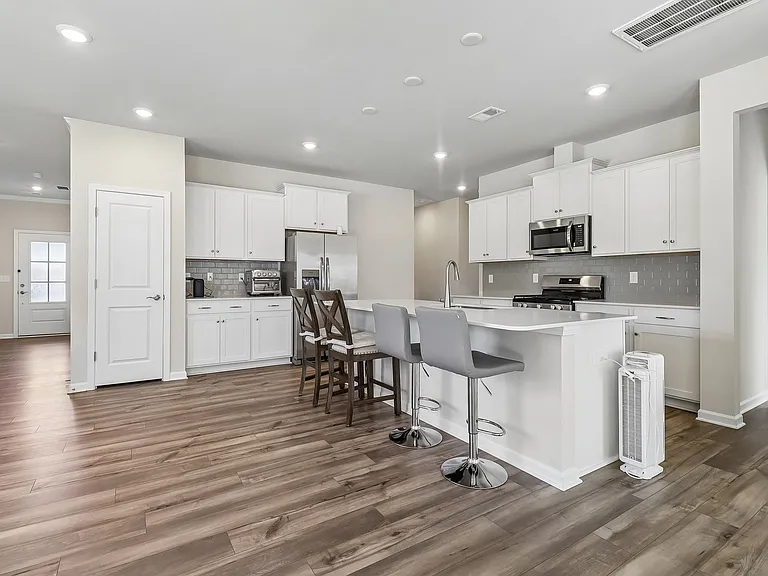 250 Backspin Dr — Photo 8