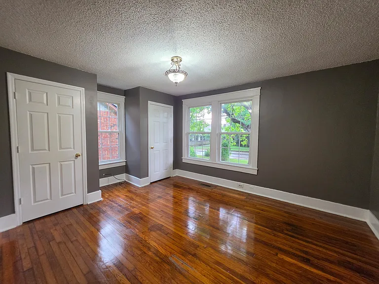 1205 Meridian St — Photo 10
