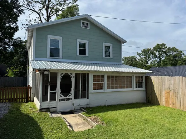 111 Althea St #B, Gadsden, AL 35904
