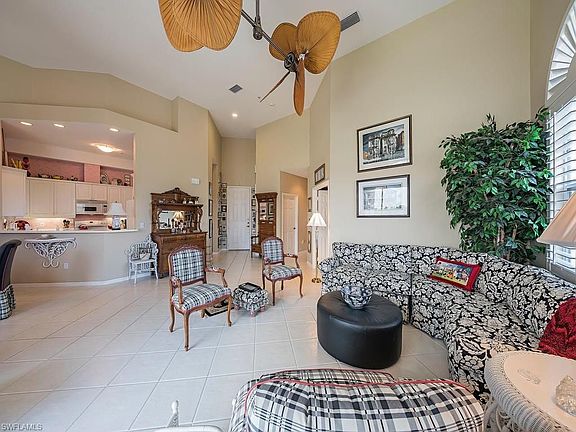 3rd image of 1540 Clermont Dr Unit 301