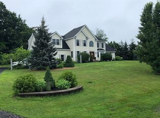 14 Cara Ln, Pelham, NH 03076