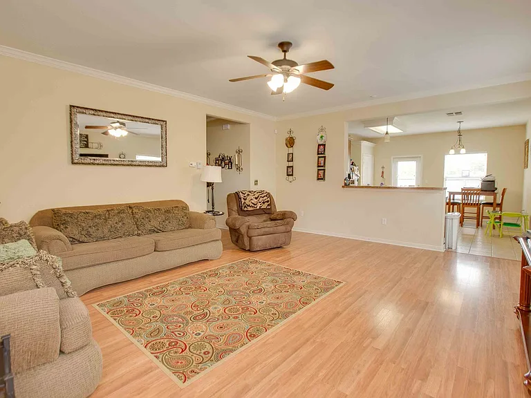 7534 Angelwing Dr — Photo 3