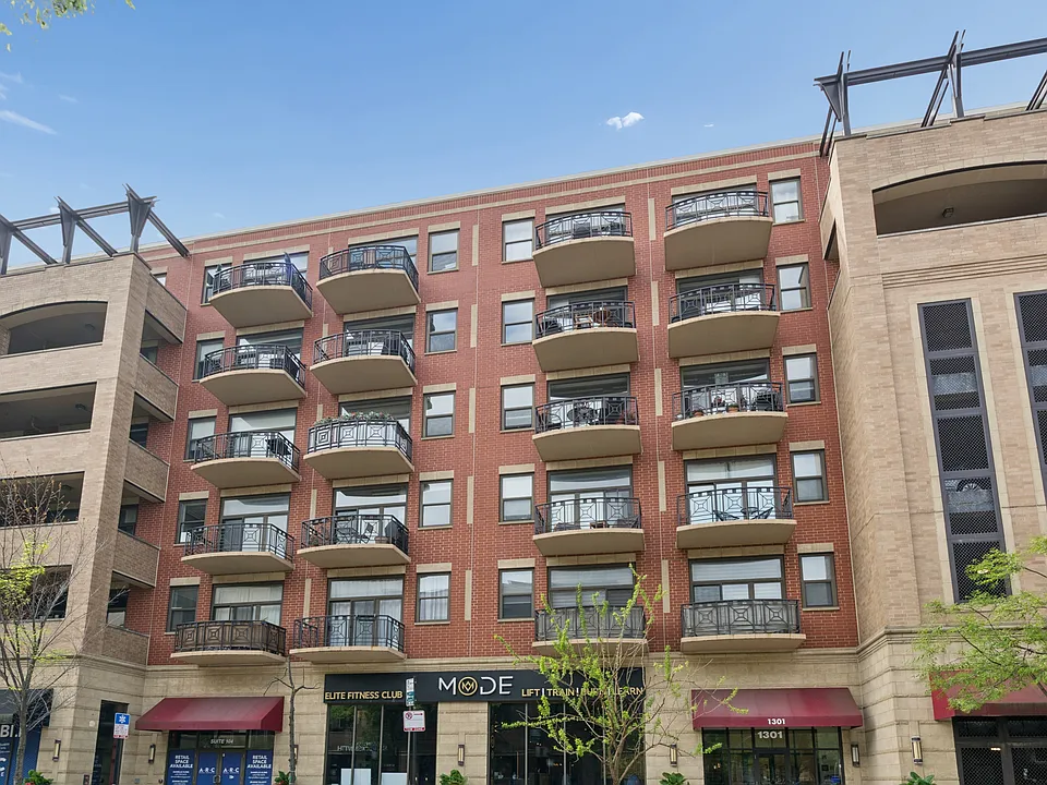 1301 W Madison St #503