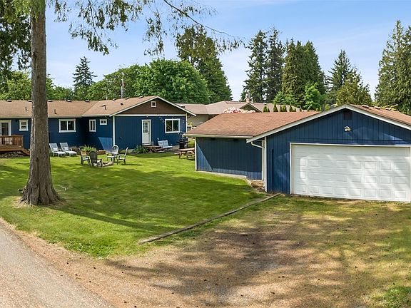 4th image of 2625 110th Avenue E