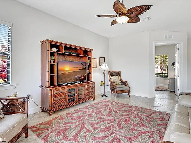 10879 Rutherford Rd — Photo 6