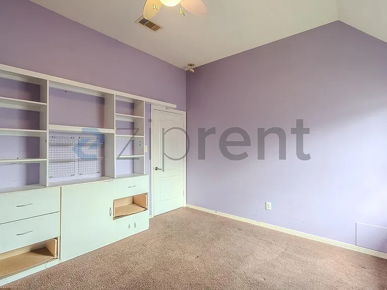 14911 Oxford Way — Photo 33