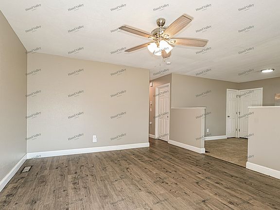 4th image of 3250 Sabrina Ln