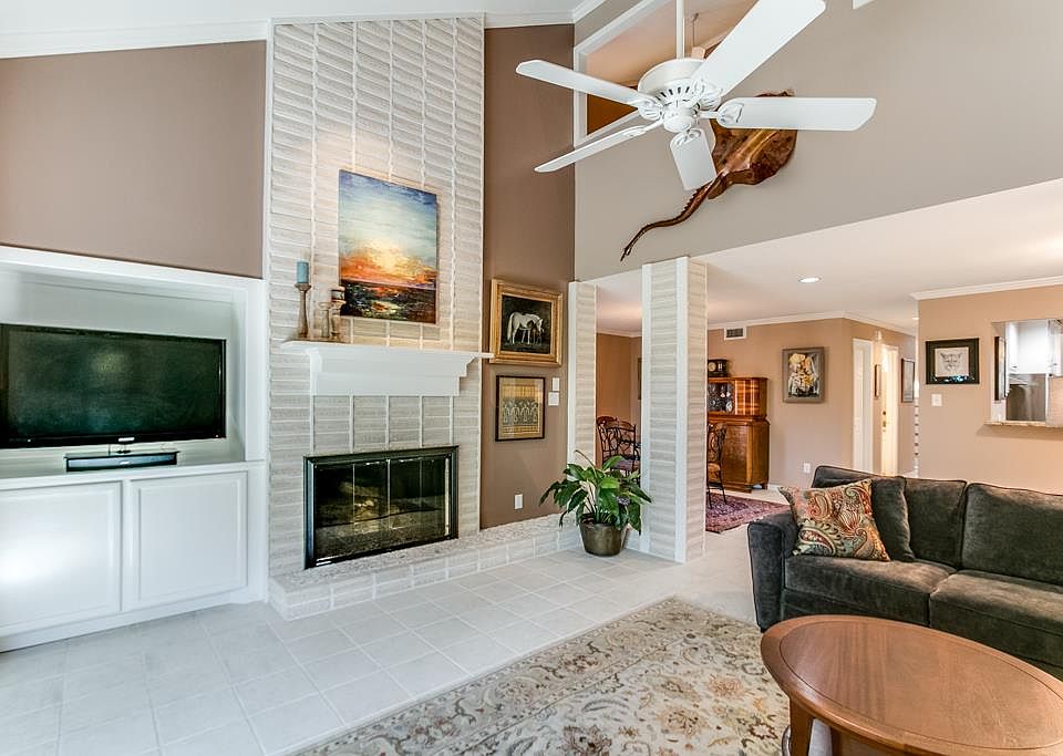 1st image of 18024 Bal Harbour Dr