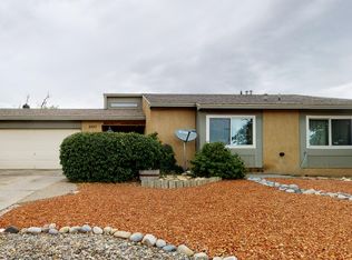 2253 Green Lake Rd NE, Rio Rancho, NM 87124