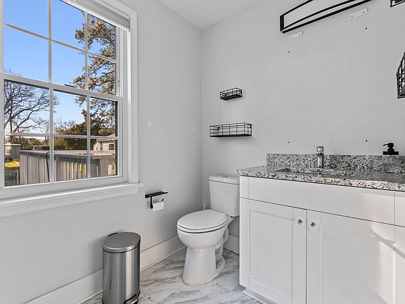 3rd image of 4865 Hampshire Ave #T1
