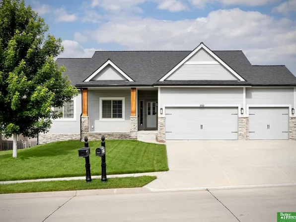 14902 S 22nd St, Bellevue, NE 68123