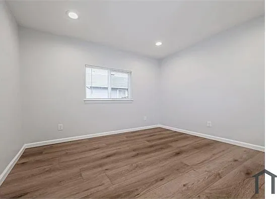 2 bed, 690 sqft, $3,000 — Photo 3