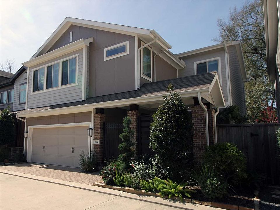 2nd image of 1107 Oakwood Pass Ct