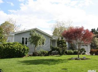 224 1st St, Saint James, NY 11780