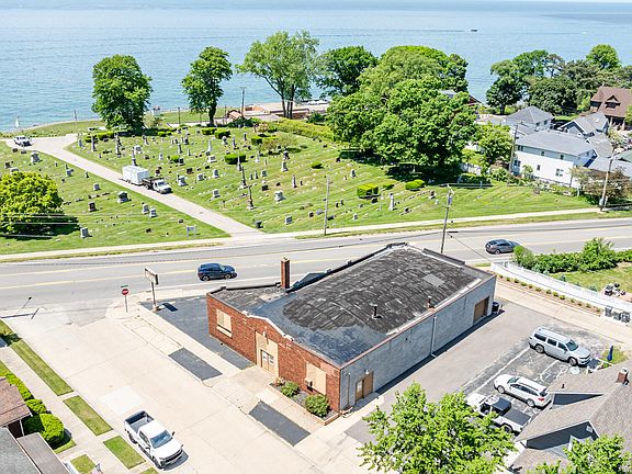 5th image of 1719 Lakeshore Dr