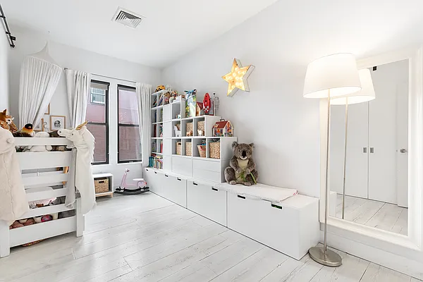 Rented by Corcoran | media 15