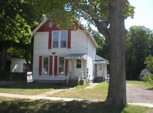 51 Burgess St, Silver Creek, NY 14136