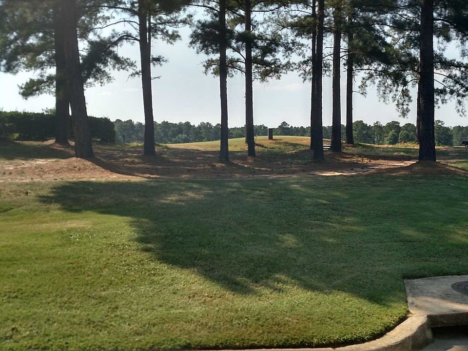 2nd image of 53 Golden Spur Ln