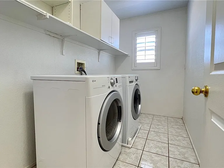 10645 Brianhurst Ave — Photo 22