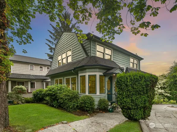 162 McGraw Place, Seattle, WA 98109