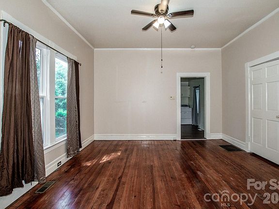 14th image of 316 S Race St