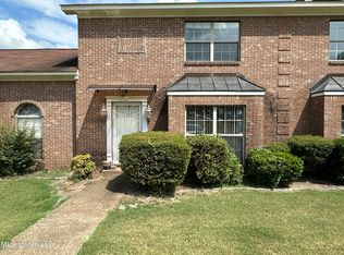 103 Hunter Dr, Senatobia, MS 38668
