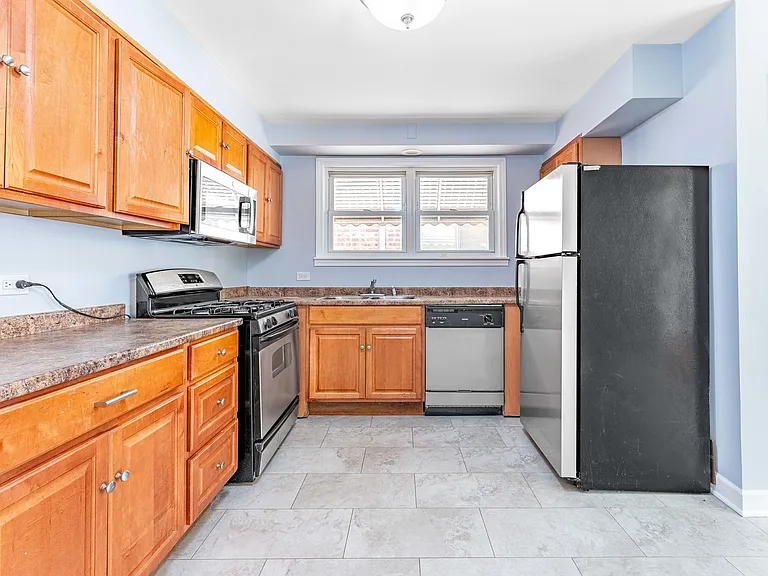 4507 S Leamington Ave — Photo 9