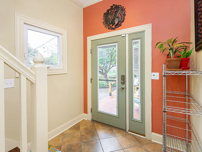 1502 Woodlawn Ave — Photo 14