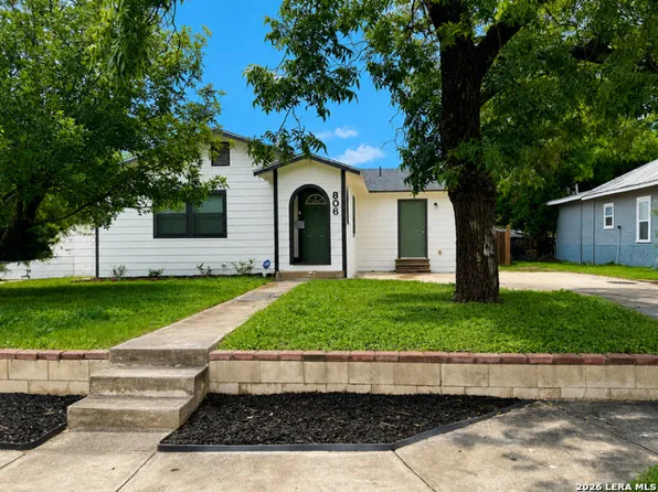 806 N GETTY ST, Uvalde, TX 78801