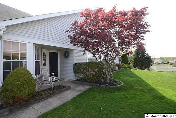 4th image of 2575 Brenton Ln
