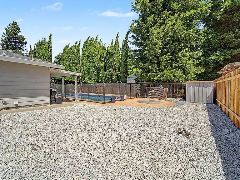 588 Manzanita Way — Photo 18