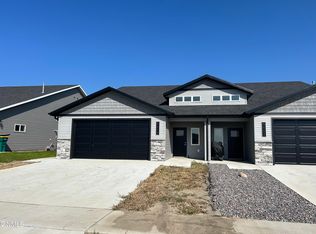 5610 Titanium Dr, Bismarck, ND 58503