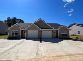 254 E York St, Chesnee, SC 29323