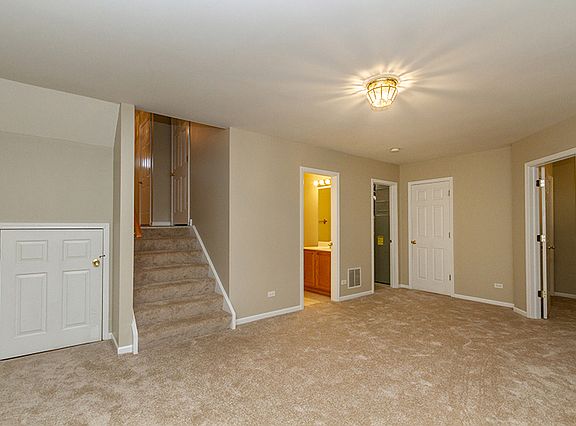 2nd image of 2024 Hollywood Ct