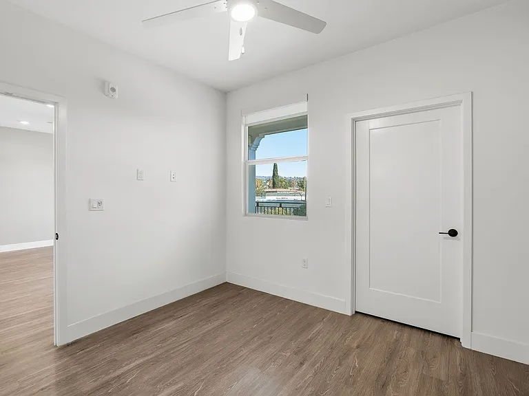 Cierra Apartments — Photo 35
