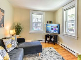 129 W Broad St, Telford, PA