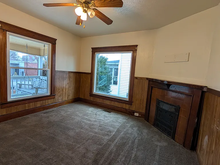 564 Carroll St — Photo 4