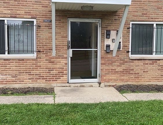3rd image of 3627 Delphos Ave Unit 2