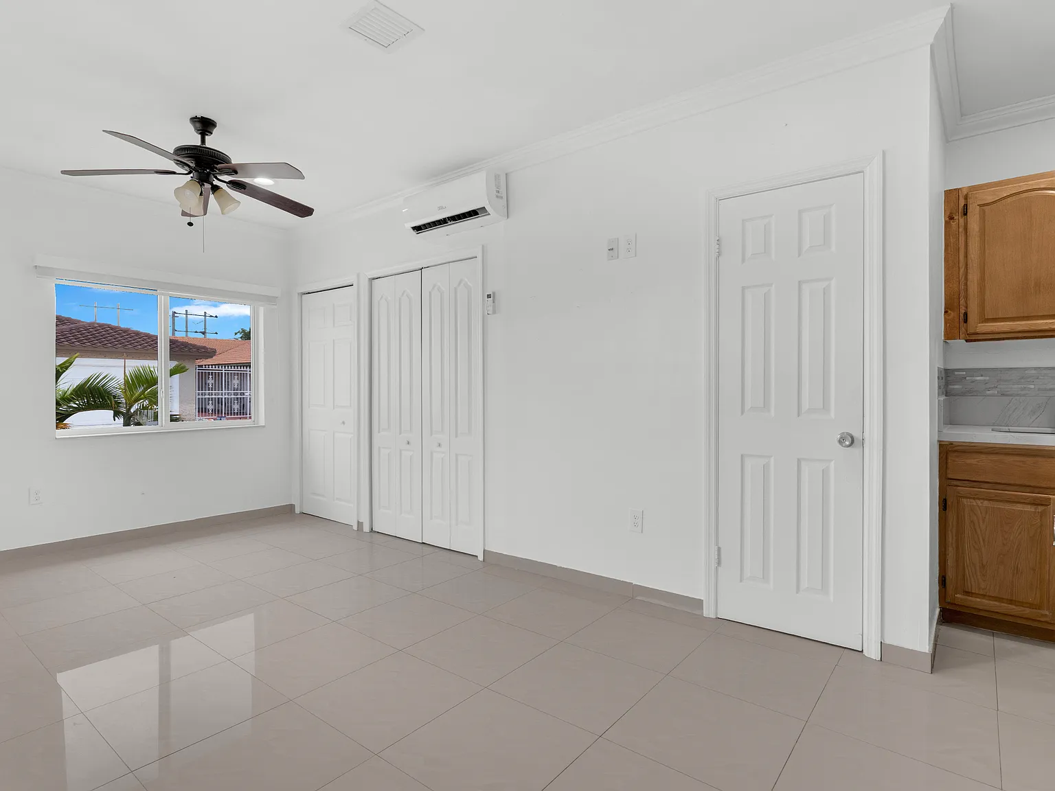 1 bed, 425 sqft, $1,300 — Photo 2