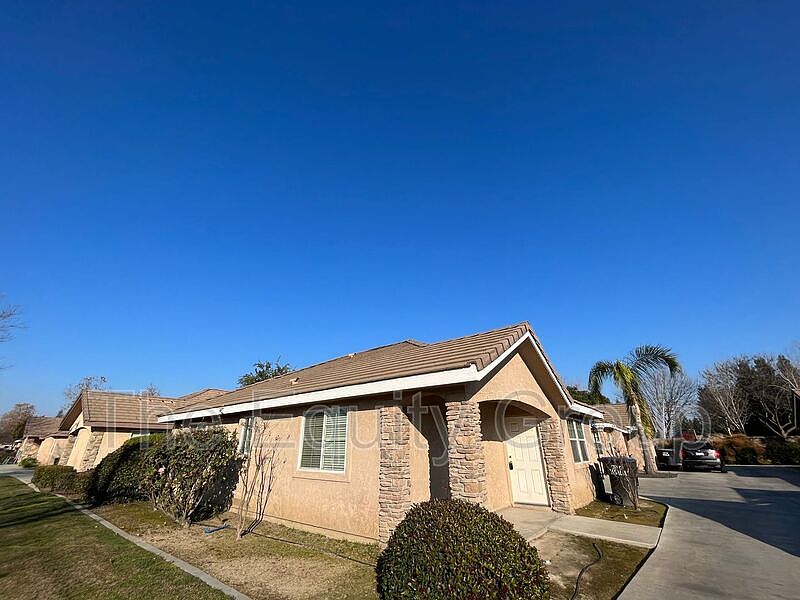 1st image of 2304 N Vickie Ct