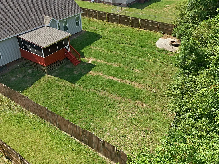 505 Heron Dr — Photo 12
