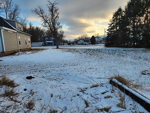 3rd image of 204 Saint Clare Ave