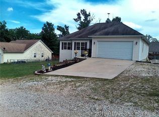 52 Ravenwood Ct, Camdenton, MO 65020