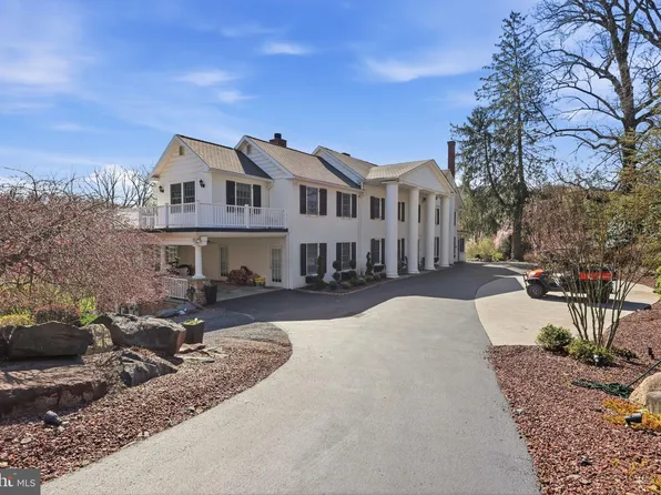 3039 Durham Rd, Doylestown, PA 18902