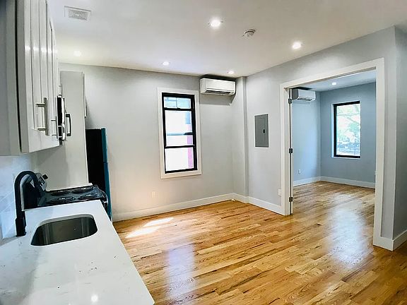 2nd image of 292 Hancock St APT 2