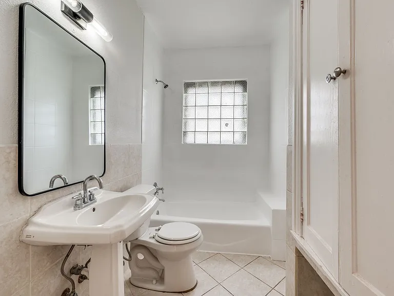 4315 Gilbert Ave — Photo 19