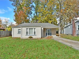 21 Saint John Ave, Niles, OH 44446