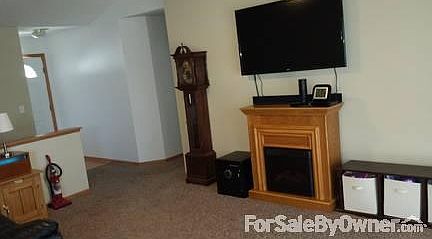 3rd image of 7309 S 18th St