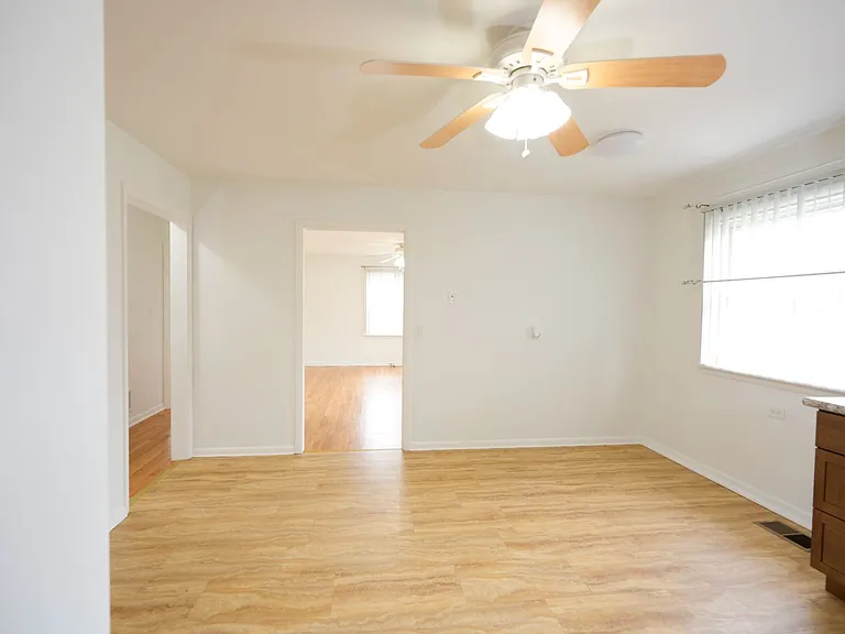 2305 River Rd — Photo 17
